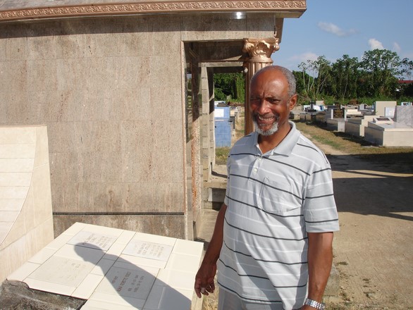 Bovengronds begraven oplossing voor ruimtetekort in Suriname