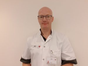 Kor Adema verleent postmortale zorg