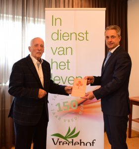 ‘Begraafplaats moet van gebaande paden af’