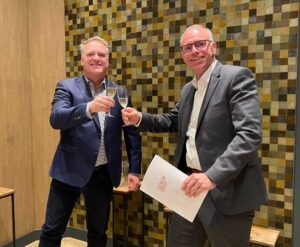 Dekker Rouwvervoer sluit zich aan bij Funeral Assist Nederland