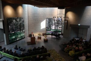 Opening_aula_Heezervenne - Uitvaartmedia.com
