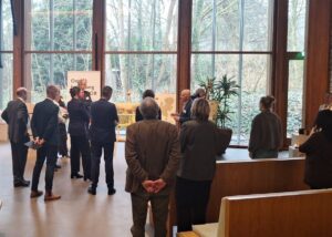 Werkbezoek minister Uitermark aan uitvaartbranche